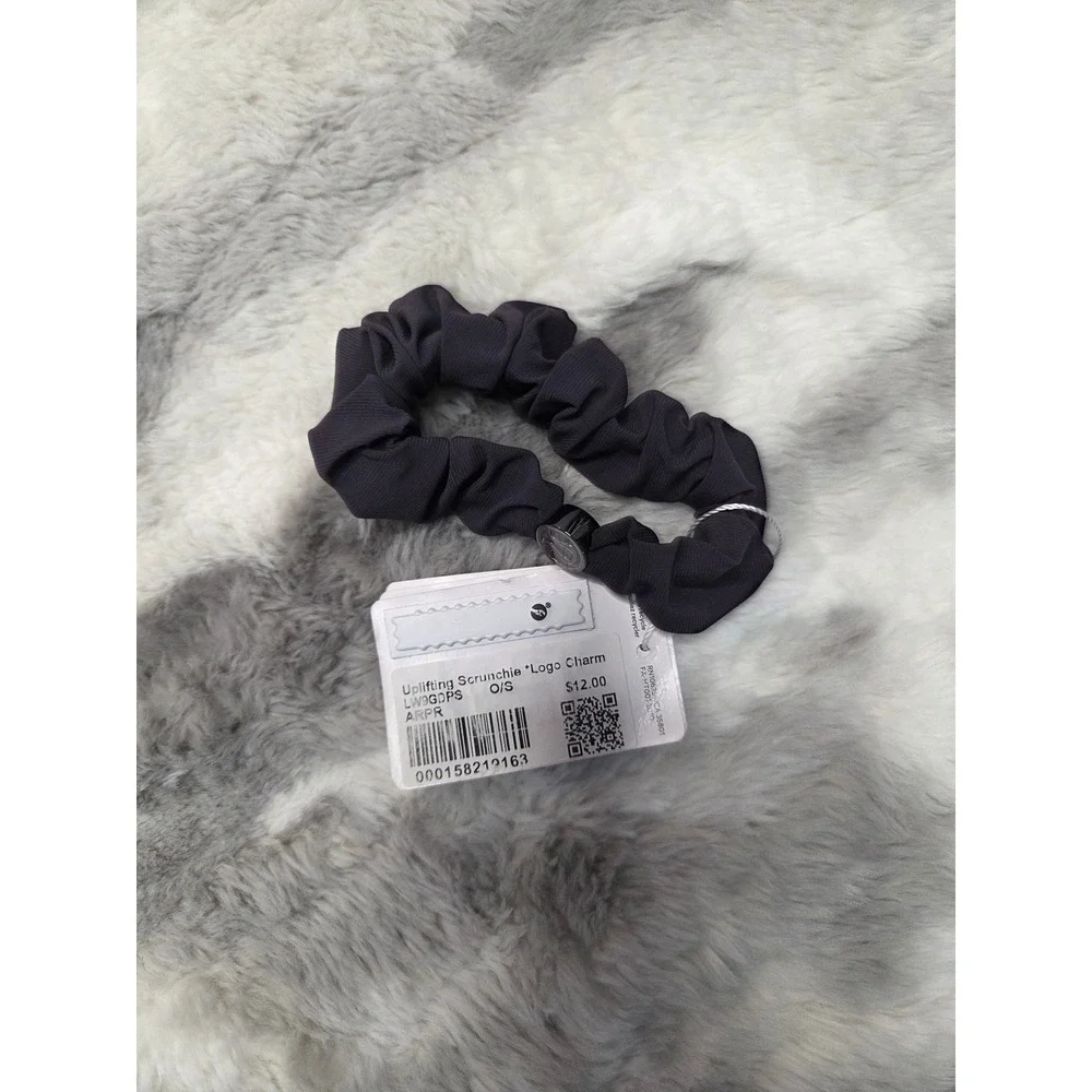 Lululemon Uplifting Scrunchie Logo Charm After Purple ARPR LW9GDPS NWT